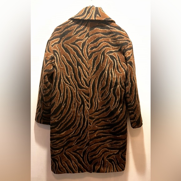 Zara Zebra Print Lined Coat with Front Pockets size XS - Picture 4 of 15